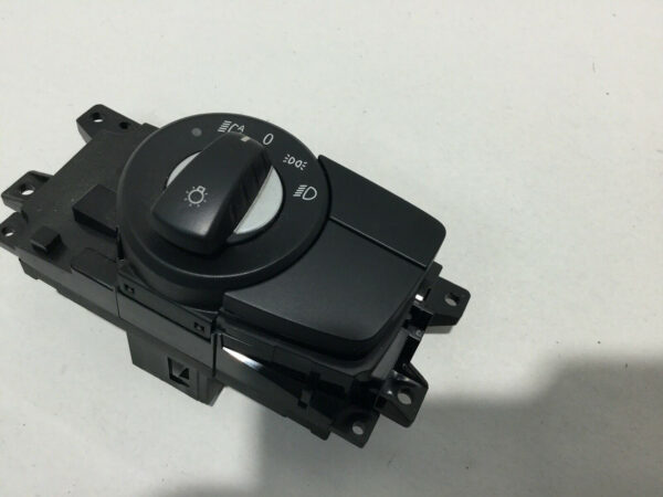 2009-2016 BMW E89 Z4 Head Light Switch / OEM 61319184277 / Z4901 - Image 4