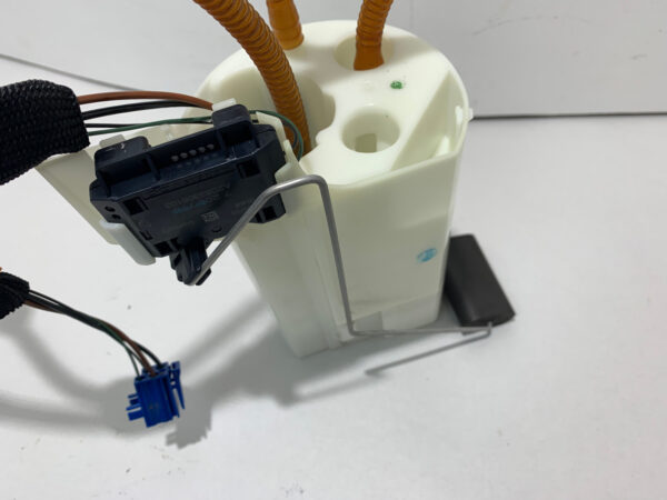 2009-2016 BMW E89 Z4 Low Pressure Fuel Pump Sending Unit / 65k / Z4902 - Image 2