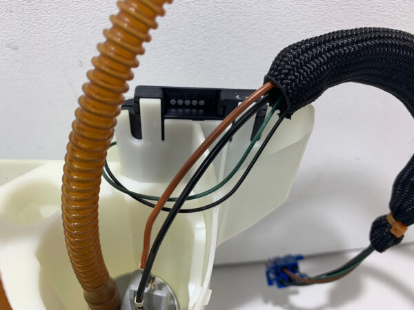 2009-2016 BMW E89 Z4 Low Pressure Fuel Pump Sending Unit / 65k / Z4902 - Image 5