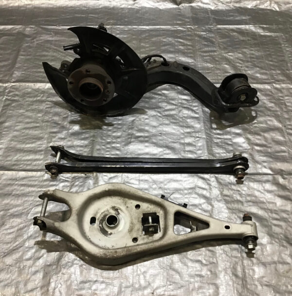 2009-2016 BMW E89 Z4 Passenger Side Rear Trailing Arm Knee / Z4903
