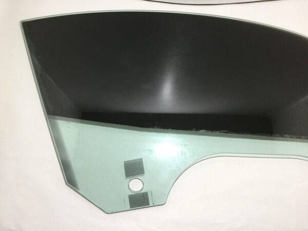 2009-2016 BMW E89 Z4 Passenger Side Window Glass / OEM / Z4901 - Image 3