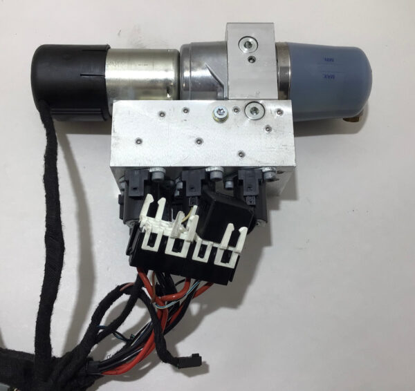2010-2020 Nissan 370Z Convertible Hydraulic Pump / Motor / FOR REBUILD / 7Z016 - Image 5