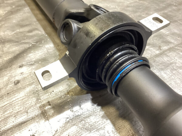 2011-2013 BMW 135i Driveshaft w/ U joints / Automatic / B1009 - Image 2