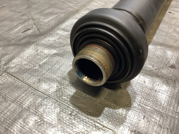 2011-2013 BMW 135i Driveshaft w/ U joints / Automatic / B1009 - Image 4