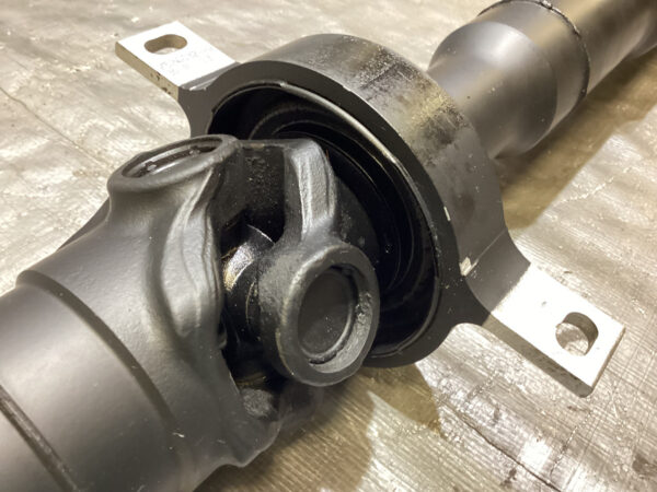 2011-2013 BMW 135i Driveshaft w/ U joints / Automatic / B1009 - Image 5