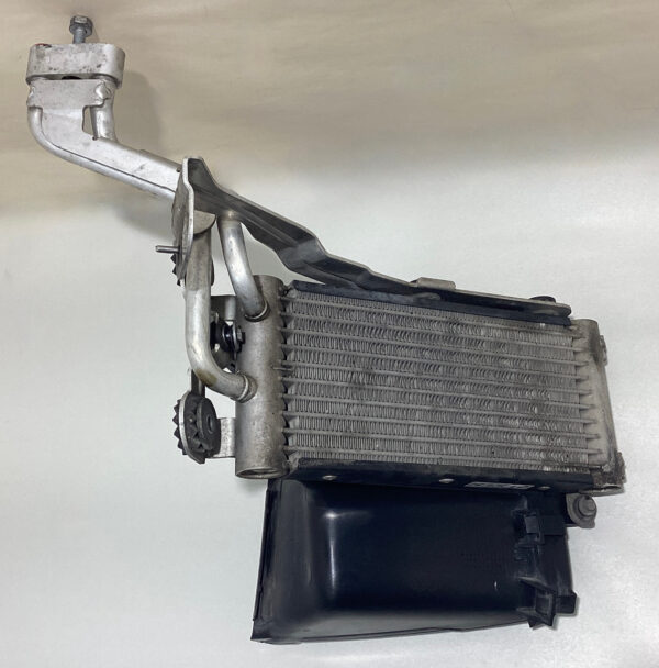 2011-2013 BMW 135i N55 Engine Oil Cooler / 17217564702 / B1010
