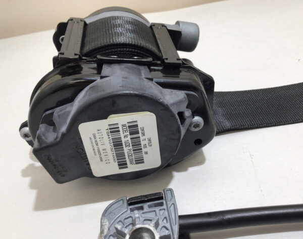 2012-2013 Fiat 500 Abarth Passenger Front Seat Belt w/ Tensioner / F5011 - Image 2