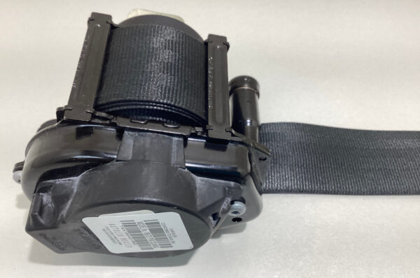 2012-2017 Fiat 500 Abarth Driver & Passenger Front Seat Belts w/ Tensioners / F5019 - Image 3