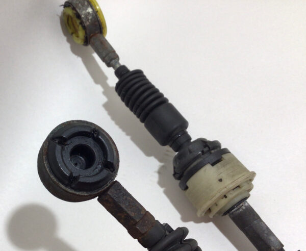 2012-2017 Fiat 500 Abarth Manual Shifter Cables / OEM / F5014 - Image 4