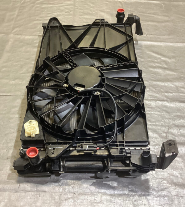 2012-2017 Fiat 500 Abarth Radiator & Cooling Fan / 77K F5017 - Image 3