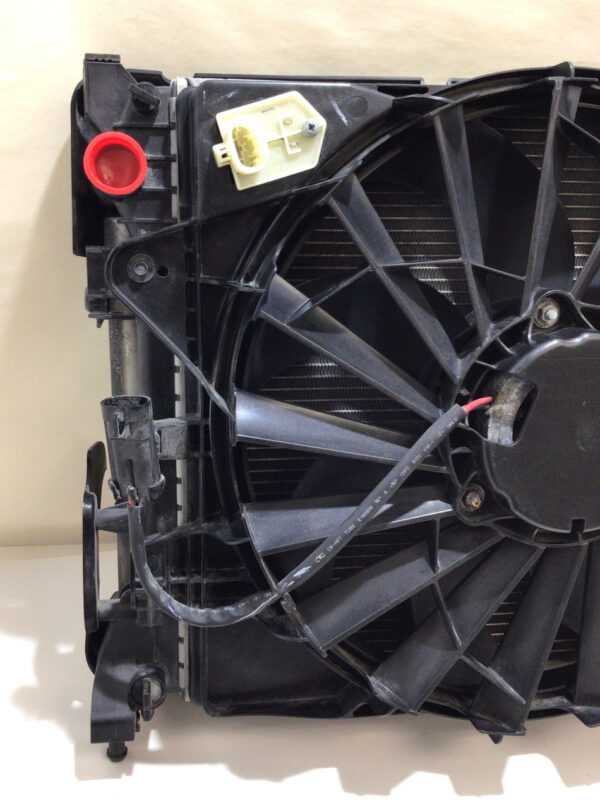 2012-2017 Fiat 500 Abarth Radiator & Cooling Fan / OEM / 92k miles / OEM / F5008 - Image 5