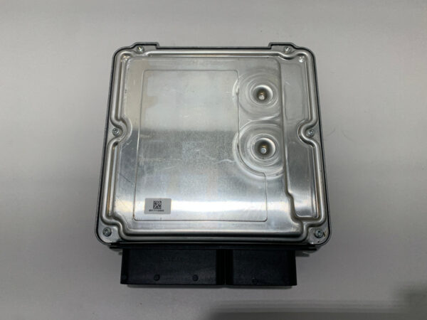 2013 Audi TT 2.0 Quattro ECU Engine Control Module / 8J0907115BG / T2009 - Image 4
