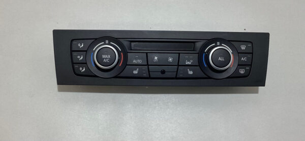 2013 BMW 135i Automatic Climate Control Module / 64119292262 / B1009