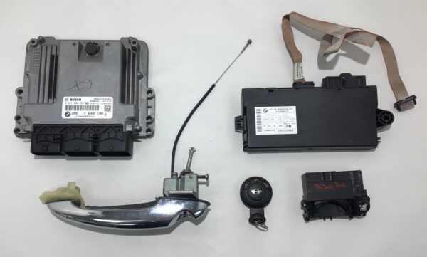 2013 Mini Cooper S R58 Coupe ECU Module DME w/ CAS / Key / 7648190 / R2026