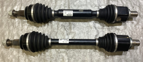 2014-2015 Chevrolet C7 Corvette Stingray Rear Axles Half Shafts / Pair / Manual / 54K C7005
