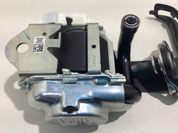 2014-2017 Chevrolet C7 Corvette Coupe Driver Seat Belt w/ Pretensioner / Black / C7005 - Image 2