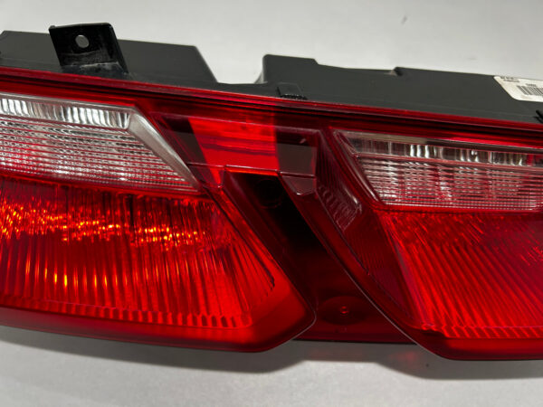 2014-2019 Chevrolet C7 Corvette Stingray Driver Tail Light / C7003 - Image 3