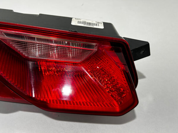 2014-2019 Chevrolet C7 Corvette Stingray Driver Tail Light / C7003 - Image 5