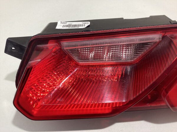 2014-2019 Chevrolet C7 Corvette Stingray Passenger Tail Light / C7005 - Image 2