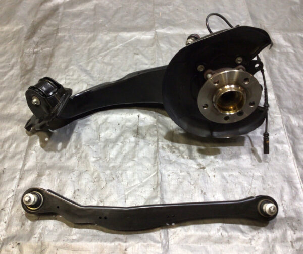 2014-2019 Mini Cooper S F55 F56 Driver Rear Knee Trailing Arm Knee / 58k / R3009