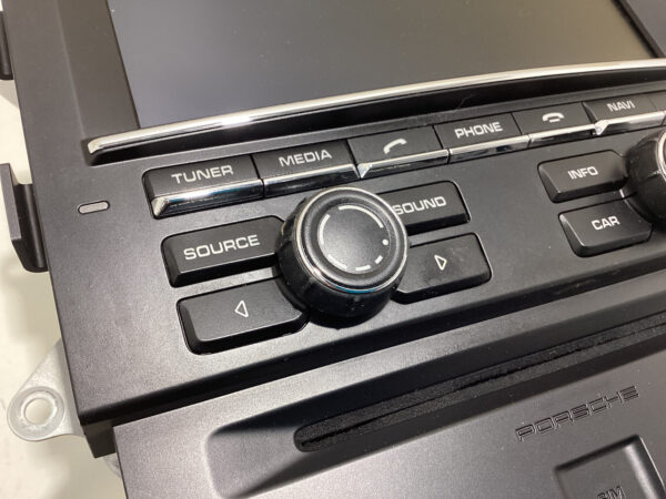 2015-2016 Porsche Macan Radio Head Unit Touch Screen w/ Navigation / 95B03596305 / PM004 - Image 4