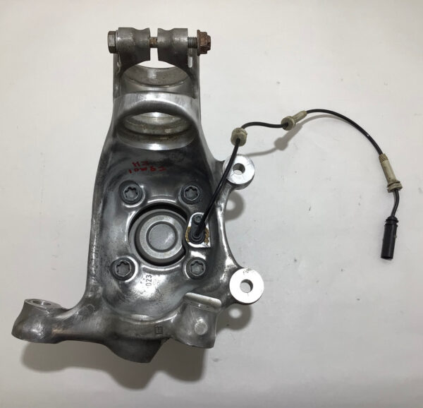 2015-2020 F80 F82 F87 BMW M2 M3 M4 Passenger Front Spindle / Hub / Knuckle / 29K / F8M01 - Image 5