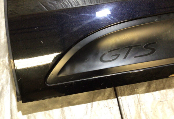 2015-2020 Porsche Macan Driver Front Door Assembly / Jet Black Metallic PM001 - Image 4
