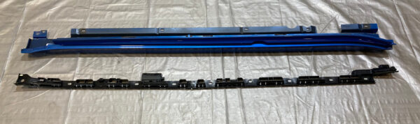 2015-2020 Porsche Macan Sport Design Driver Side Skirt Rocker Panel / Sapphire Blue Metallic PM004