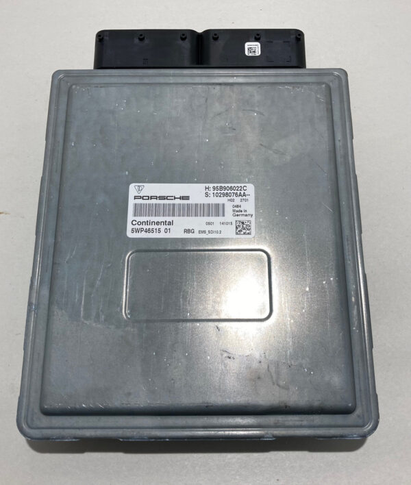 2016 Porsche Macan Turbo 3.6l Engine Control Module ECU / 95B906022C / PM004 - Image 3