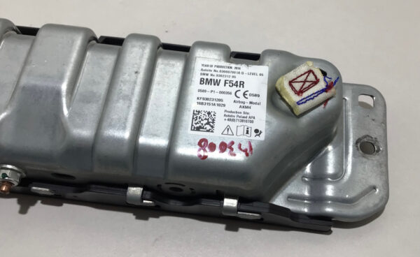 2016-2019 Mini Cooper F54 Clubman Passenger Knee Airbag SRS / R3008 - Image 5