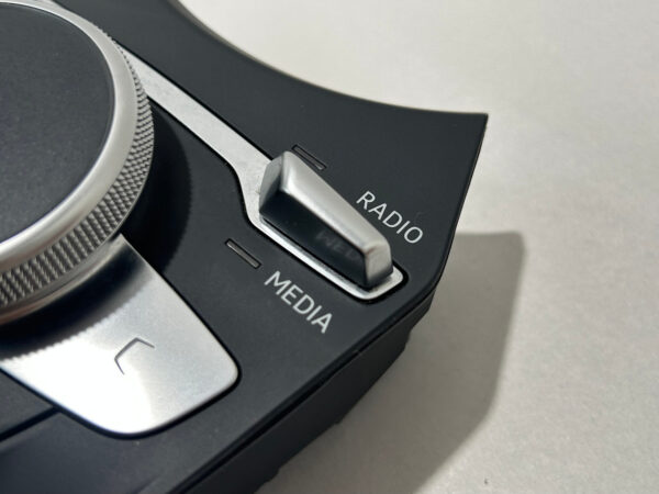 2016-2020 Audi TT Quattro Coupe MMI Media Control Knob / Touchpad / 8S0919614M / T3002 - Image 3