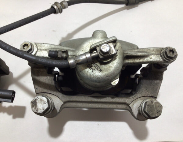 2016-2020 Audi TT Quattro OEM Brake Calipers w/ Lines / 106K T3002 - Image 2