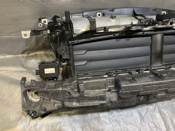 2017-2018 Porsche Macan Base 2.0l Radiator Support Assembly w/ Front Impact Beam / PM002 - Image 3