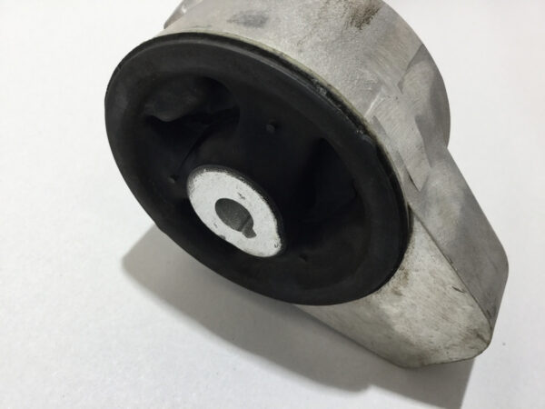 2017-2019 Fiat 124 Spider Differential Mounting Bracket / Automatic / FD004 - Image 4