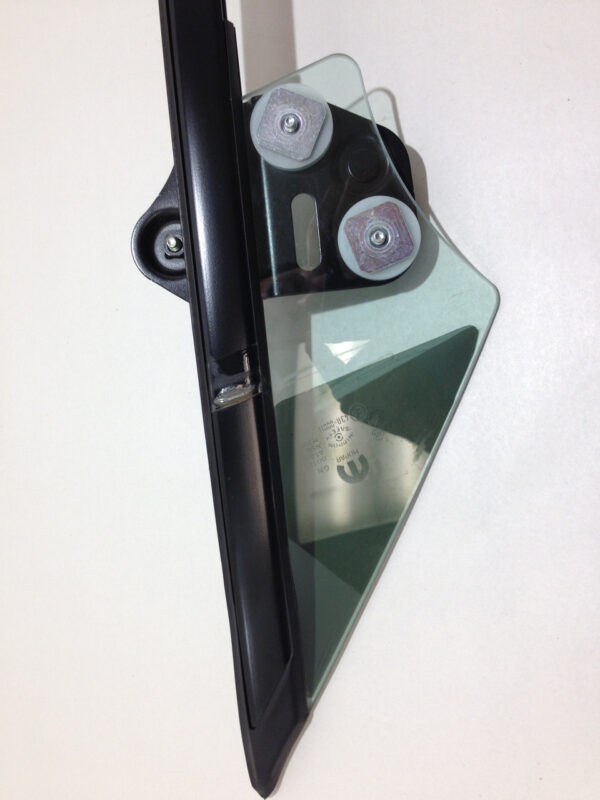 2017-2019 Fiat 124 Spider Driver Side Quarter Window Glass w/ Frame / FD002 - Image 3