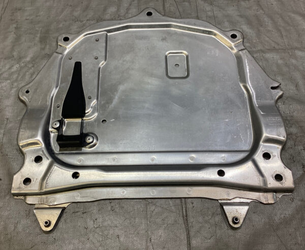 2017-2019 Fiat 124 Spider Engine Undertray Belly Pan / OEM / 68313969AA / FD019