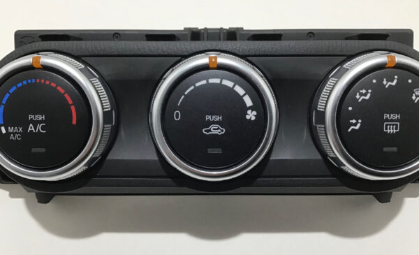 2017-2019 Fiat 124 Spider Manual Climate Control AC Control Knobs / Silver / FD006 - Image 3