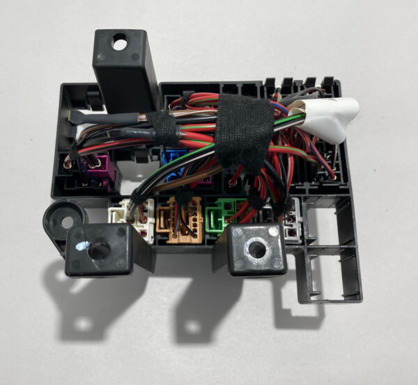 2017-2019 Porsche 718 Cayman Power Distribution Fuse Box / 982971706 / BC301 - Image 2