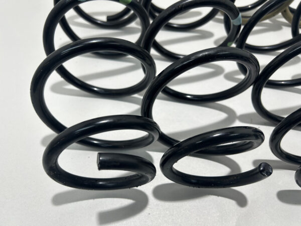 2017-2020 Fiat 124 Spider Abarth OEM Coil Springs / Set of 4 / FD017 - Image 2