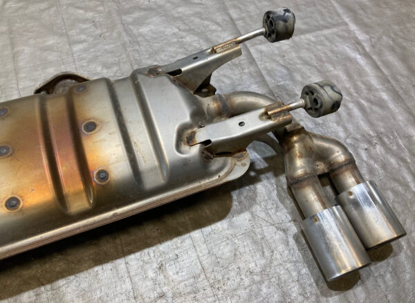 2017-2020 Fiat 124 Spider Abarth Quad Tip Polished Exhaust Muffler w/ Tips / 22K FD021 - Image 2