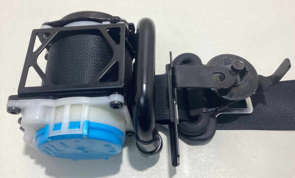 2017-2020 Fiat 124 Spider Driver Seat Belt w/ Pretensioner SRS / FD021 - Image 2