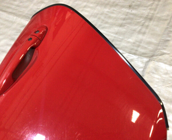 2017-2020 Fiat 124 Spider Driver Side Door Assembly / Hypnotique Red FD015 - Image 5