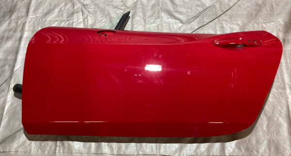 2017-2020 Fiat 124 Spider Driver Side Door Assembly / Hypnotique Red FD020 - Image 3