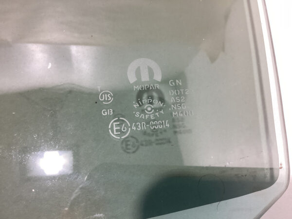 2017-2020 Fiat 124 Spider Driver Side Door Window Glass / OEM / FD019 - Image 5