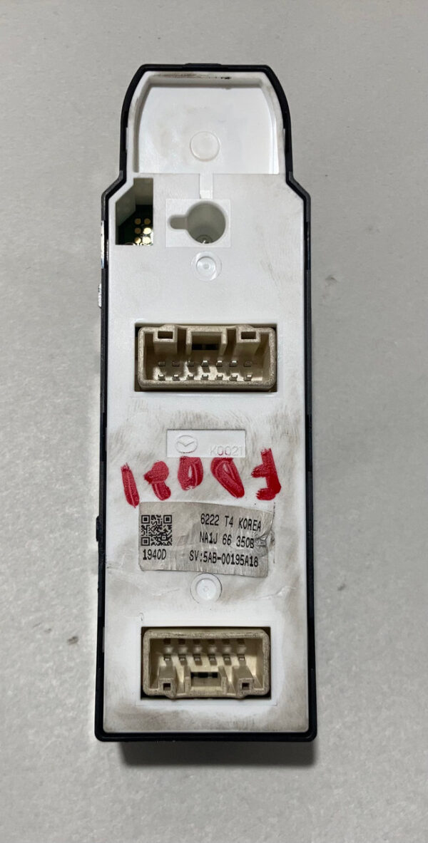 2017-2020 Fiat 124 Spider Driver Side Window Switches / OEM / 68330057AA / FD021 - Image 4