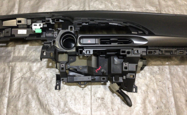 2017-2020 Fiat 124 Spider Factory Dashboard Panel w/ Passenger Airbag SRS / FD009 - Image 4