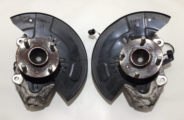 2017-2020 Fiat 124 Spider Front Spindles Hub Assemblies / Pair / 41K FD010