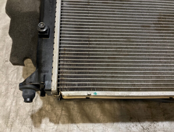 2017-2020 Fiat 124 Spider Radiator Assembly w/ Cooling Fan / Automatic / FD021 - Image 5