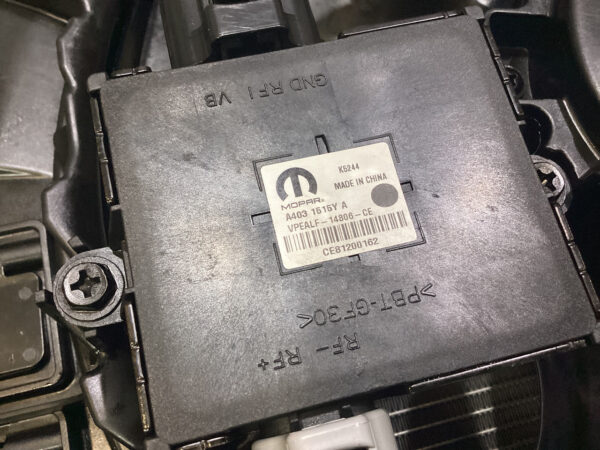 2017-2020 Fiat 124 Spider Radiator Assembly w/ Cooling Fan / Manual / FD019 - Image 4
