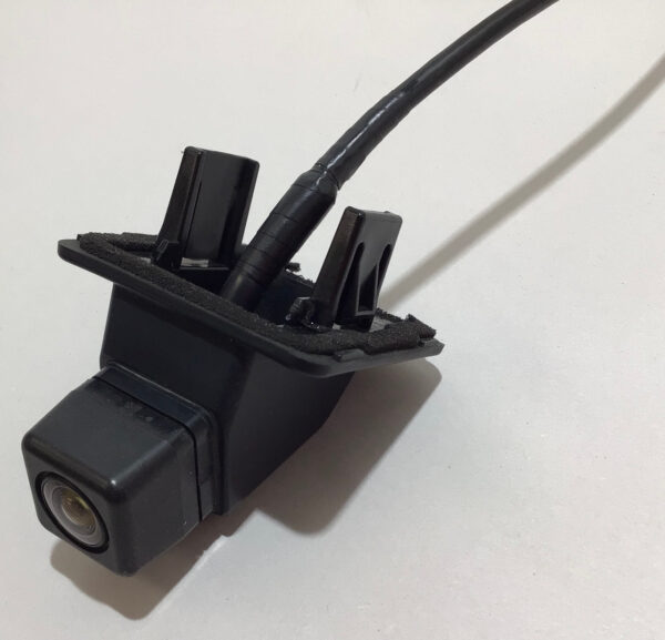 2017-2020 Fiat 124 Spider Rear View Backup Camera / OEM / KD7248RC / FD017 - Image 4